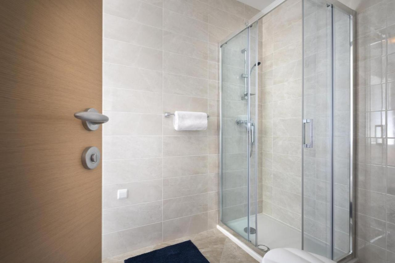 Apartment Aci Marina Cres Bagian luar foto