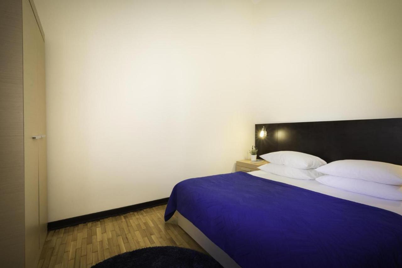 Apartment Aci Marina Cres Bagian luar foto