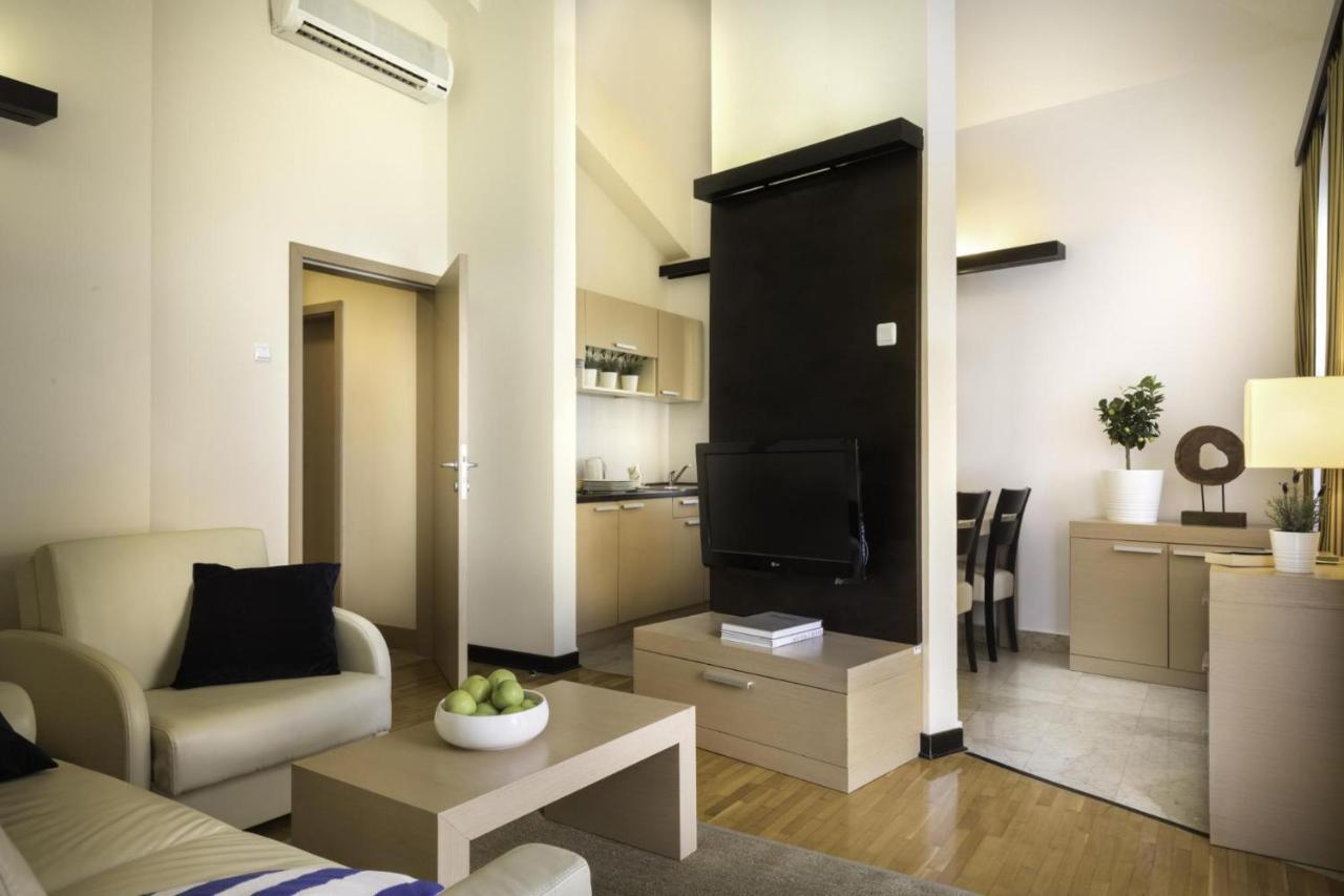Apartment Aci Marina Cres Bagian luar foto