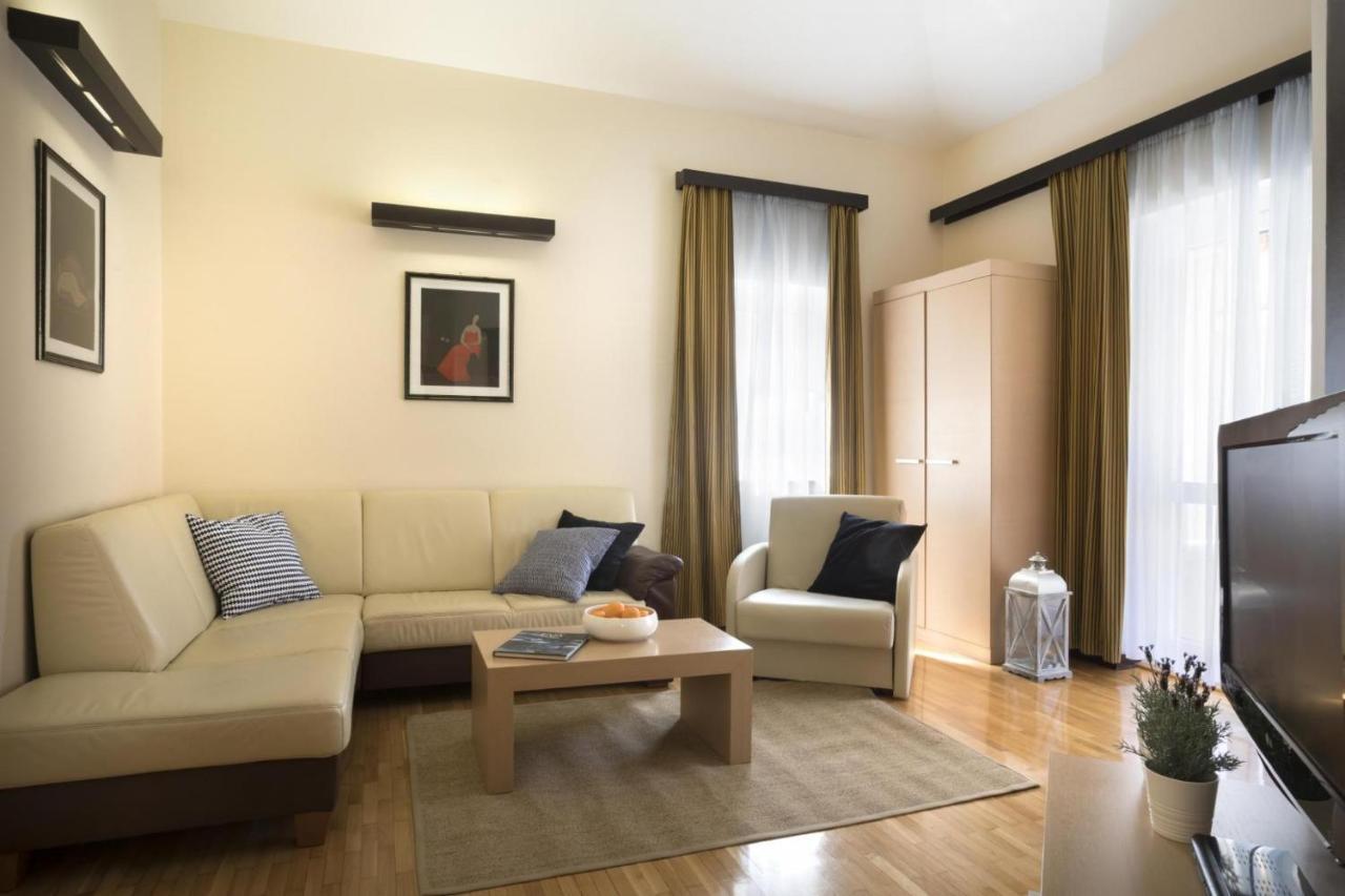 Apartment Aci Marina Cres Bagian luar foto