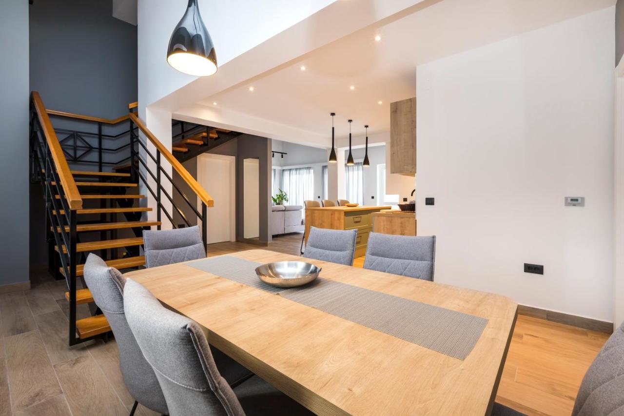 Apartment Aci Marina Cres Bagian luar foto